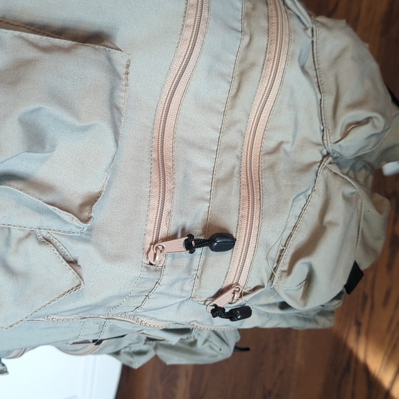 gorpcore Khaki Utility Vest with Multiple Pockets Machu Picchu Embroidered Sz M - Picture 7 of 12